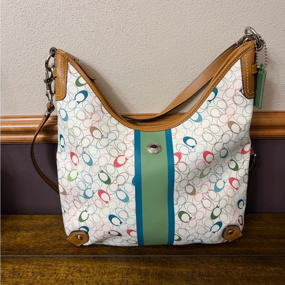 ✨NWOT - Coach Chelsea Heritage Signature Stripe Hobo Bag✨ - Picture 4 of 13